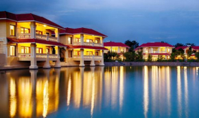  Regency Lagoon Resort  Раджкот